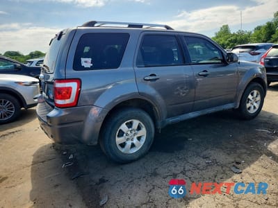 Trzecie zdjęcie samochodu z tyłu: 2011 FORD ESCAPE LIMITED VIN:1FMCU9EG4BKA71667 - miniatura