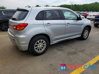 Trzecie zdjęcie samochodu z tyłu: 2011 MITSUBISHI OUTLANDER SPORT ES VIN:JA4AP3AU8BZ010187 - miniatura