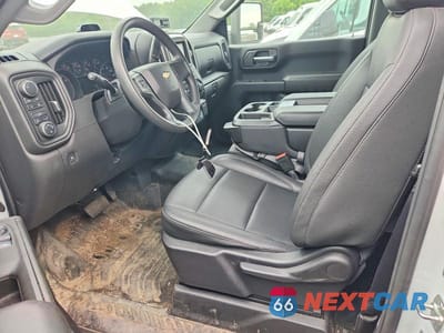 Zdjęcie 7 z 12 samochodu: 2025 CHEVROLET SILVERADO 1500 REFRIGERATED BOX TRUCK VIN:3GCNKAED9SG148938 - miniatura
