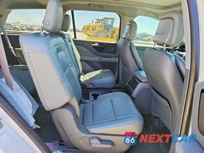 Zdjęcie 11 z 13 samochodu: 2020 LINCOLN AVIATOR RESERVE VIN:5LM5J7XC8LGL37483 - miniatura