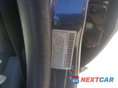 Zdjęcie 12 z 12 samochodu: 2003 VOLKSWAGEN PASSAT GLX 4MOTION VIN:WVWTH63B53P185065 - miniatura