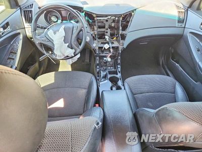Zdjęcie 8 z 12 samochodu: 2011 HYUNDAI SONATA SE VIN:5NPEC4AC4BH189545 - miniatura