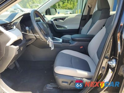 Zdjęcie 7 z 13 samochodu: 2025 TOYOTA RAV4 XLE VIN:2T3W1RFV8SC318804 - miniatura