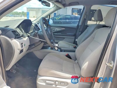 Zdjęcie 7 z 13 samochodu: 2017 HONDA PILOT EX VIN:5FNYF6H37HB029771 - miniatura
