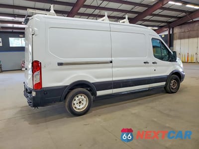 Trzecie zdjęcie samochodu z tyłu: 2018 FORD TRANSIT T-150 VIN:1FTYE2CM0JKA22598 - miniatura