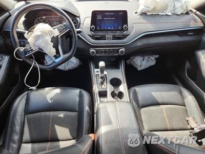 Zdjęcie 8 z 13 samochodu: 2019 NISSAN ALTIMA SR VIN:1N4BL4CV8KC217155 - miniatura