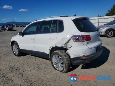 Drugie zdjęcie samochodu z przodu: 2016 VOLKSWAGEN TIGUAN S VIN:WVGBV7AX1GW514618 - miniatura
