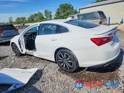 Drugie zdjęcie samochodu z przodu: 2023 CHEVROLET MALIBU RS VIN:1G1ZG5ST9PF175077 - miniatura