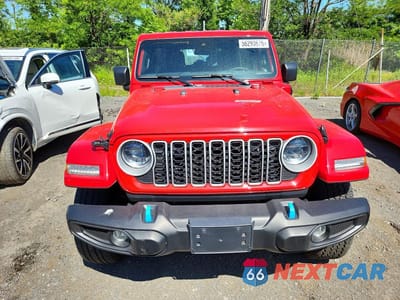 Piąte zdjęcie samochodu w środku: 2024 JEEP WRANGLER SAHARA 4XE VIN:1C4RJXP65RW271007 - miniatura