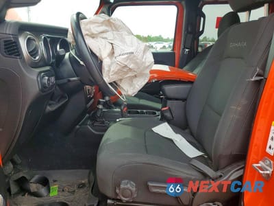 Zdjęcie 7 z 13 samochodu: 2019 JEEP WRANGLER UNLIMITED SAHARA VIN:1C4HJXEN3KW677587 - miniatura