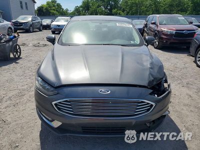 Piąte zdjęcie samochodu w środku: 2017 FORD FUSION SE VIN:3FA6P0HD4HR297921 - miniatura