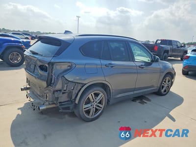Trzecie zdjęcie samochodu z tyłu: 2016 BMW X1 XDRIVE28I VIN:WBXHT3C37GP887697 - miniatura