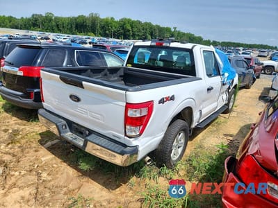 Trzecie zdjęcie samochodu z tyłu: 2023 FORD F150 SUPERCREW VIN:1FTEW1EP3PKF38285 - miniatura
