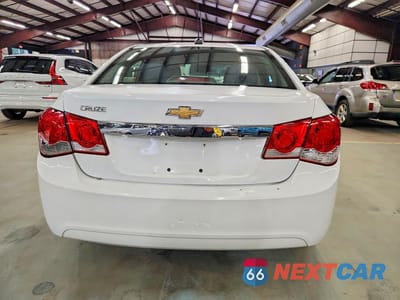 Zdjęcie 6 z 12 samochodu: 2016 CHEVROLET CRUZE LIMITED LS VIN:1G1PC5SG2G7220487 - miniatura