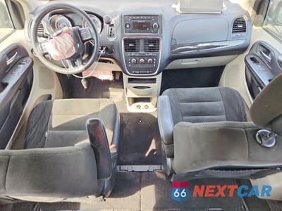 Zdjęcie 8 z 13 samochodu: 2015 DODGE GRAND CARAVAN SE VIN:2C4RDGBG9FR600531 - miniatura