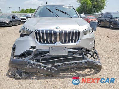 Piąte zdjęcie samochodu w środku: 2023 BMW X1 XDRIVE28I VIN:WBX73EF09P5X34548 - miniatura