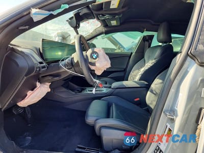 Zdjęcie 7 z 12 samochodu: 2025 BMW 228XI VIN:WBA23GG05S7S77510 - miniatura