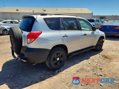 Trzecie zdjęcie samochodu z tyłu: 2008 TOYOTA RAV4 BASE VIN:JTMBD33V185189651 - miniatura