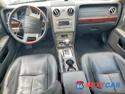 Zdjęcie 8 z 12 samochodu: 2008 LINCOLN MKZ VIN:3LNHM26T98R668424 - miniatura