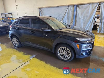 Czwarte zdjęcie samochodu z boku: 2021 HYUNDAI KONA SEL VIN:KM8K22AA0MU604311 - miniatura
