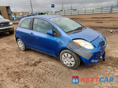 Czwarte zdjęcie samochodu z boku: 2008 TOYOTA YARIS BASE VIN:JTDJT923785197187 - miniatura