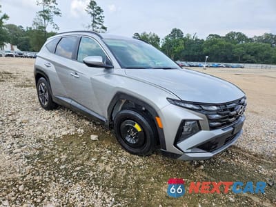 Czwarte zdjęcie samochodu z boku: 2026 HYUNDAI TUCSON SEL VIN:5NMJB3DE2TH702458 - miniatura