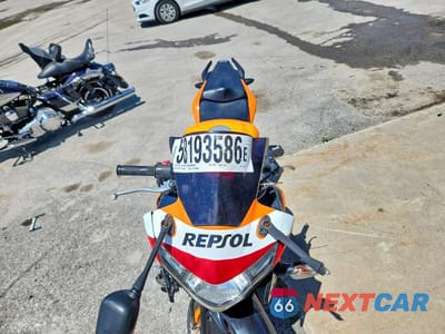 Piąte zdjęcie samochodu w środku: 2013 HONDA CBR250 R VIN:MLHMC410XD5302626 - miniatura