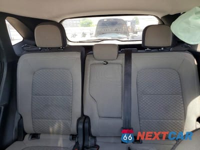 Zdjęcie 10 z 13 samochodu: 2021 FORD ESCAPE SE VIN:1FMCU9G6XMUA09394 - miniatura