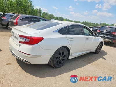Trzecie zdjęcie samochodu z tyłu: 2019 HONDA ACCORD TOURING HYBRID VIN:1HGCV3F95KA800099 - miniatura