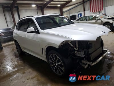 Czwarte zdjęcie samochodu z boku: 2019 BMW X5 XDRIVE40I VIN:5UXCR6C52KLL08302 - miniatura