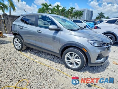 Czwarte zdjęcie samochodu z boku: 2023 BUICK ENCORE GX PREFERRED VIN:KL4MMCSL7PB159637 - miniatura