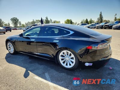 Drugie zdjęcie samochodu z przodu: 2018 TESLA MODEL S VIN:5YJSA1E28JF281554 - miniatura