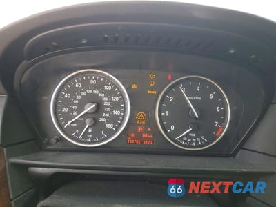 Zdjęcie 9 z 12 samochodu: 2007 BMW 530 XI VIN:WBANF73587CY18098 - miniatura