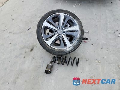 Zdjęcie 12 z 13 samochodu: 2024 ACURA TLX TECHNOLOGY VIN:19UUB5F46RA000421 - miniatura