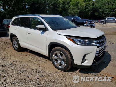 Czwarte zdjęcie samochodu z boku: 2017 TOYOTA HIGHLANDER LIMITED VIN:5TDYZRFH7HS215068 - miniatura