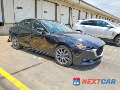 Czwarte zdjęcie samochodu z boku: 2025 MAZDA 3 PREFERRED VIN:3MZBPACM6SM454579 - miniatura