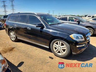 Czwarte zdjęcie samochodu z boku: 2014 MERCEDES-BENZ GL 450 4MATIC VIN:4JGDF7CE8EA395848 - miniatura
