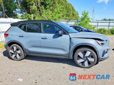 Czwarte zdjęcie samochodu z boku: 2023 VOLVO XC40 RECHARGE ULTIMATE VIN:YV4ED3UM2P2948713 - miniatura