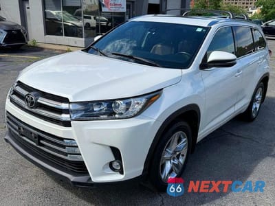 2019 TOYOTA HIGHLANDER LIMITED 5TDDZRFH5KS996078 - główne zdjęcie licytacji z USA - miniatura