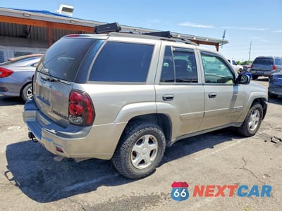 Trzecie zdjęcie samochodu z tyłu: 2002 CHEVROLET TRAILBLAZER VIN:1GNDT13S022346740 - miniatura