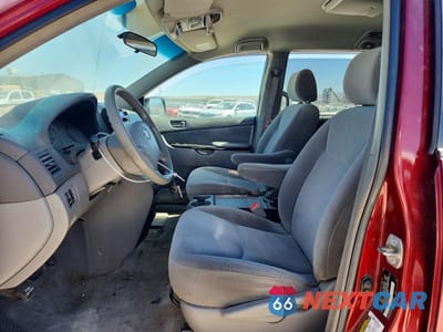 Zdjęcie 7 z 12 samochodu: 2005 TOYOTA SIENNA LE 7 PASSENGER VIN:5TDZA23C65S297172 - miniatura