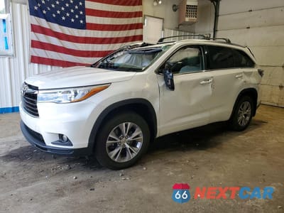 2015 TOYOTA HIGHLANDER XLE 5TDJKRFH7FS132081 - główne zdjęcie licytacji z USA - miniatura