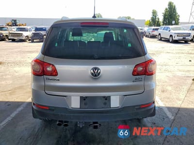 Zdjęcie 6 z 12 samochodu: 2011 VOLKSWAGEN TIGUAN S/SE/SEL VIN:WVGBV7AX4BW513777 - miniatura