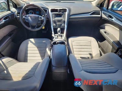 Zdjęcie 8 z 12 samochodu: 2016 FORD FUSION S VIN:3FA6P0G70GR323537 - miniatura