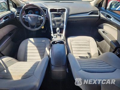 Zdjęcie 8 z 12 samochodu: 2016 FORD FUSION S VIN:3FA6P0G70GR323537 - miniatura