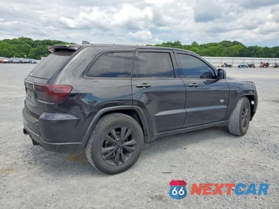 Trzecie zdjęcie samochodu z tyłu: 2011 JEEP GRAND CHEROKEE LAREDO VIN:1J4RS4GG2BC676456 - miniatura