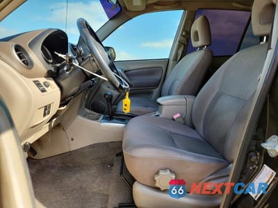 Zdjęcie 7 z 13 samochodu: 2005 TOYOTA RAV4 BASE VIN:JTEGD20V050064861 - miniatura