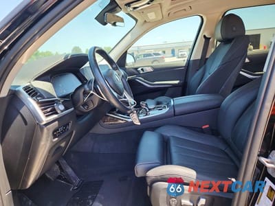 Zdjęcie 7 z 13 samochodu: 2021 BMW X7 XDRIVE40I VIN:5UXCW2C07M9H31532 - miniatura