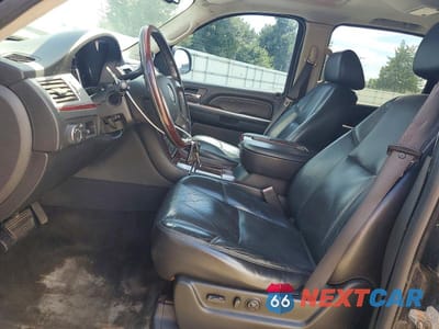 Zdjęcie 7 z 13 samochodu: 2008 CADILLAC ESCALADE ESV VIN:1GYFK66838R189085 - miniatura