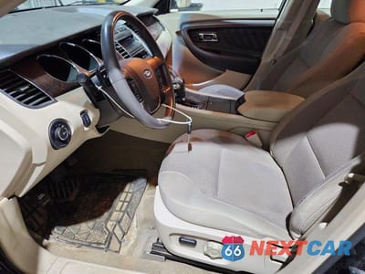 Zdjęcie 7 z 12 samochodu: 2011 FORD TAURUS SEL VIN:1FAHP2EW1BG173971 - miniatura